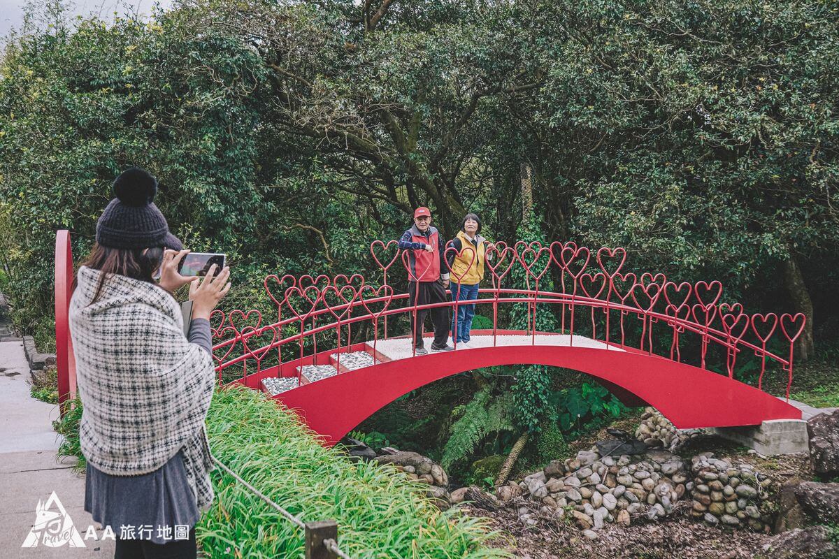 藍鵲菲菲愛心橋