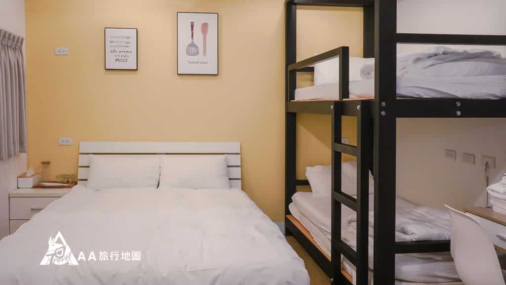 TAIPEIYES四人家庭房，很有效的利用了空間，適合家庭旅行