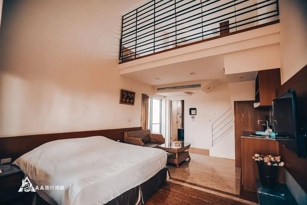 Palm Island B&B room