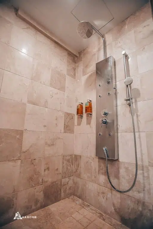 Palm Island Homestay Shower Room