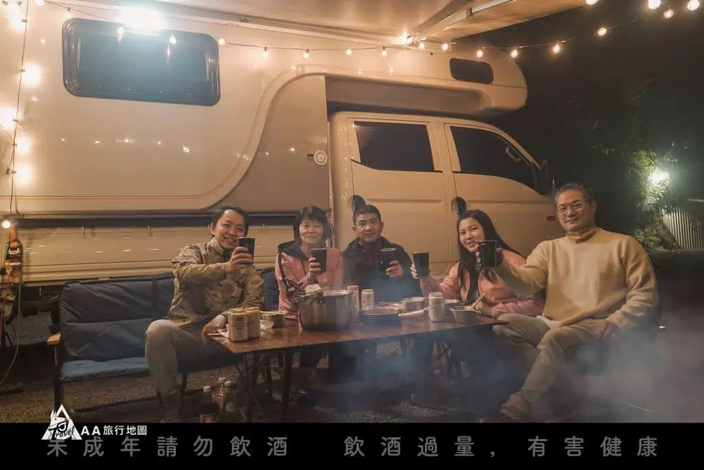 Luxury camper, let's toast