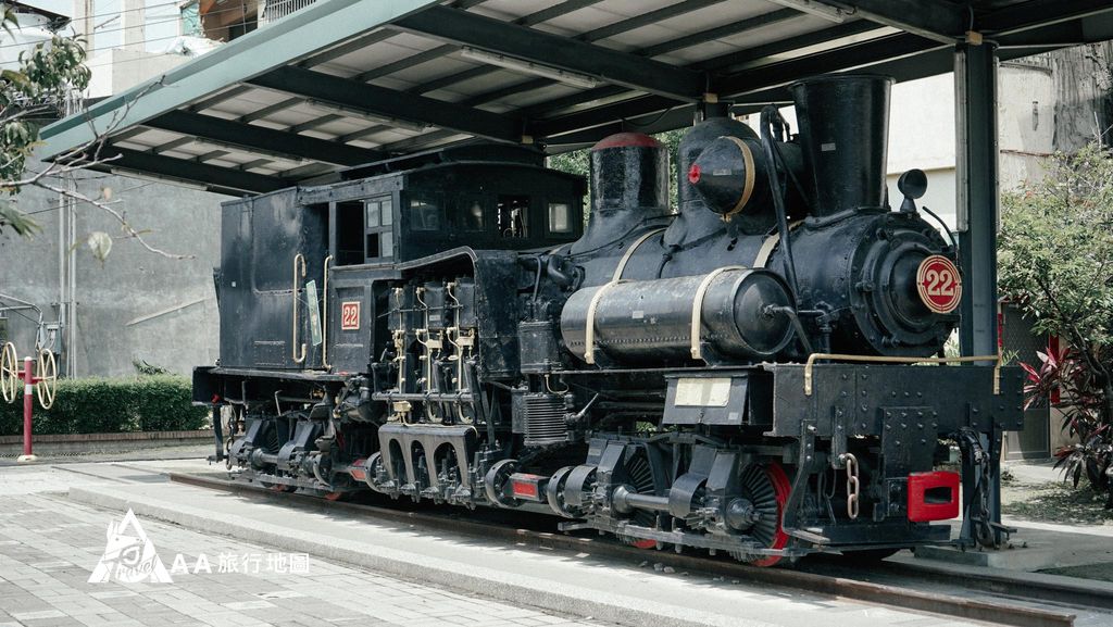 集集車站車站前面有老式的蒸汽火車可以拍照